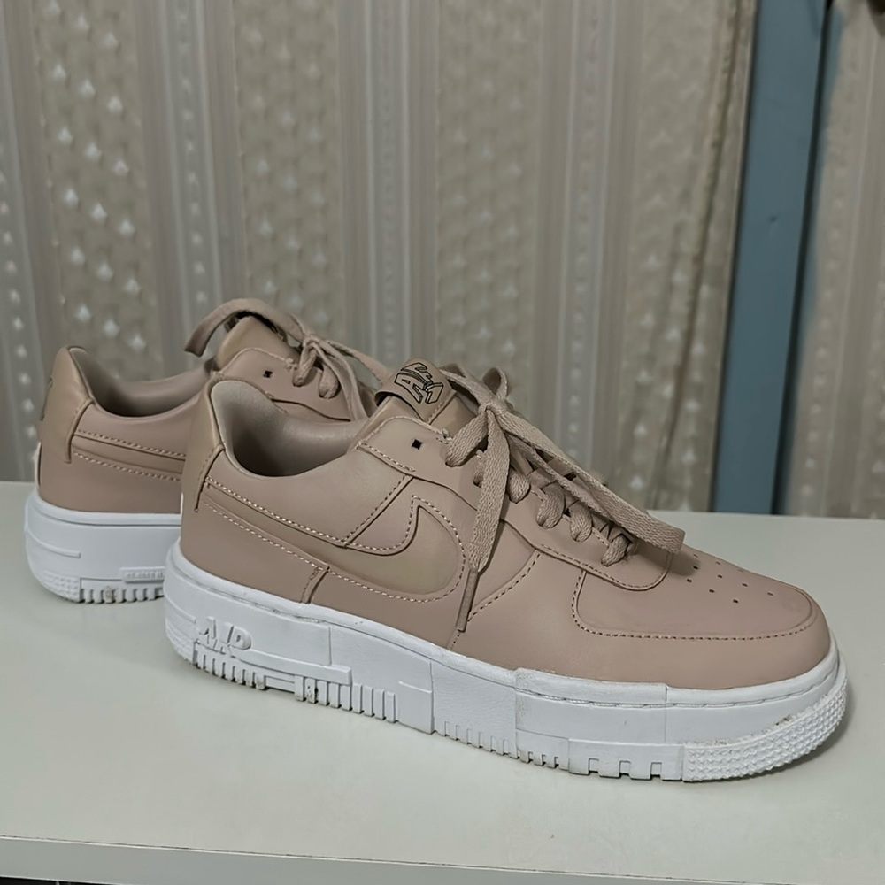 BLUSH PINK/NUDE AIR FORCE SNEAKERS 🩷